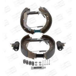 stabdžių trinkelių komplektas
                                CHAMPION                                                3813