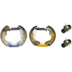 stabdžių trinkelių komplektas ESSENTIAL LINE - Standard Kit
                                BREMBO                        