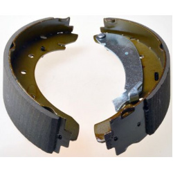 stabdžių trinkelių komplektas
                                DENCKERMANN                                                B