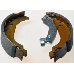 stabdžių trinkelių komplektas
                                DENCKERMANN                                                B