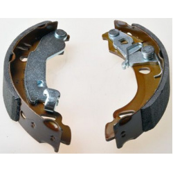 stabdžių trinkelių komplektas
                                DENCKERMANN                                                B