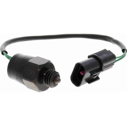 jungiklis, atbulinės eigos žibintas Q+, original equipment manufacturer quality
                                VEMO       