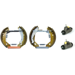 stabdžių trinkelių komplektas
                                BREMBO                                                K 68 0