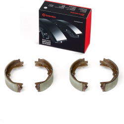 stabdžių trinkelių komplektas ESSENTIAL LINE
                                BREMBO                                       