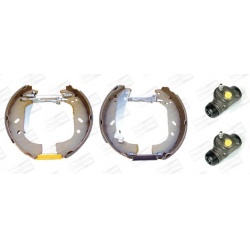 stabdžių trinkelių komplektas
                                CHAMPION                                                3813