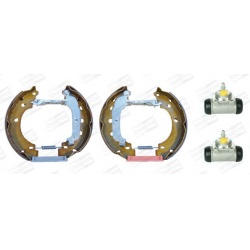 stabdžių trinkelių komplektas
                                CHAMPION                                                3813