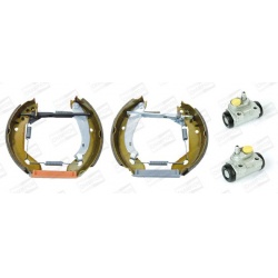 stabdžių trinkelių komplektas
                                CHAMPION                                                3812