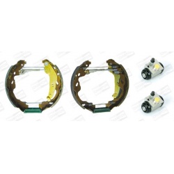 stabdžių trinkelių komplektas
                                CHAMPION                                                3814